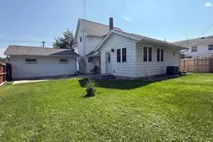 307 Main St, Caledonia, MN 55921 - Photo 7