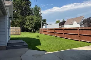 307 Main St, Caledonia, MN 55921 - Photo 3