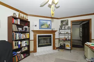 7825 W Puetz Rd, Franklin, WI 53132 - Photo 15