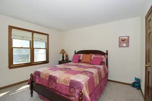 7825 W Puetz Rd, Franklin, WI 53132 - Photo 19