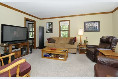 7825 W Puetz Rd, Franklin, WI 53132 - Photo 3