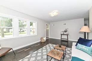 7702 W Keefe Ave, Milwaukee, WI 53222 - Photo 5