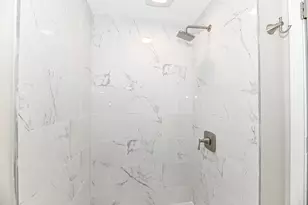 7702 W Keefe Ave, Milwaukee, WI 53222 - Photo 25