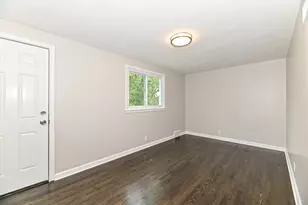 7702 W Keefe Ave, Milwaukee, WI 53222 - Photo 21