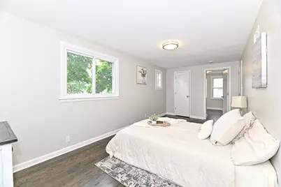 7702 W Keefe Ave, Milwaukee, WI 53222 - Photo 17