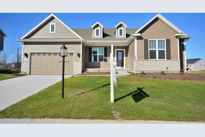 N53W19928  Kingair Dr, Menomonee Falls, WI 53051 - Photo 1