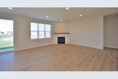 N53W19928  Kingair Dr, Menomonee Falls, WI 53051 - Photo 15