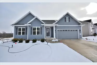 613  Standing Stone Dr, Waukesha, WI 53189 - Photo 1