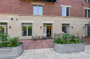 1515 N Van Buren St, Milwaukee, WI 53202 - Photo 13