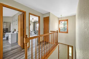 8521 W Lake Pointe Dr, Franklin, WI 53132 - Photo 17