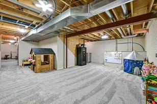 8521 W Lake Pointe Dr, Franklin, WI 53132 - Photo 25