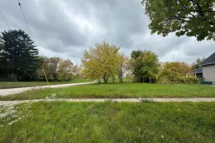 4622 10th Ave, Kenosha, WI 53140 - Photo 1