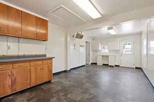 5810 N Green Bay Ave, Glendale, WI 53209 - Photo 39