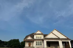 W257N5886 Autumn Way, Lisbon, WI 53089 - Photo 3