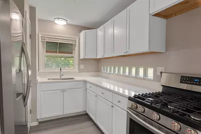 5509 N 20th St, Milwaukee, WI 53209 - Photo 9