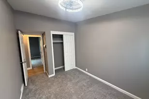 7006 W Lancaster Ave, Milwaukee, WI 53218 - Photo 11