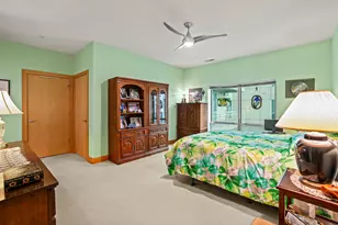 1550 E Royall Pl, Milwaukee, WI 53202 - Photo 13