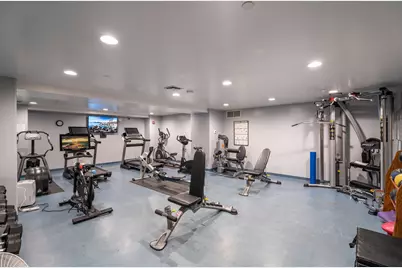 1550 E Royall Pl #600, Milwaukee, WI 53202 - Photo 27