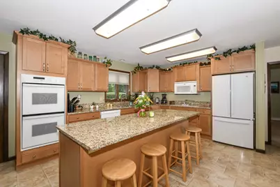 986  Indian Hills Rd, Fontana, WI 53125 - Photo 9