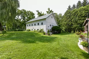 986 Indian Hills Rd, Fontana, WI 53125 - Photo 39