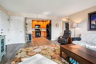 215 Country Club Dr, Lake Geneva, WI 53147 - Photo 5