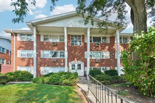 215 Country Club Dr, Lake Geneva, WI 53147 - Photo 23