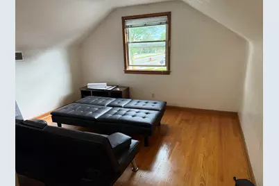 8820 W Mill Rd, Milwaukee, WI 53225 - Photo 15