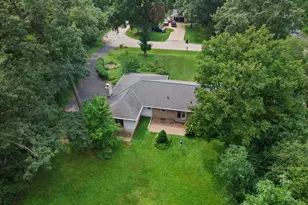 6954 S 109th St, Franklin, WI 53132 - Photo 29