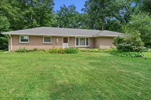 6954 S 109th St, Franklin, WI 53132 - Photo 31