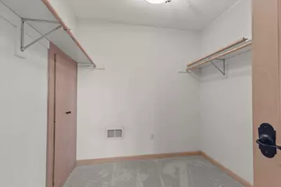 5820 E Waterford Rd, Hartford, WI 53027 - Photo 31