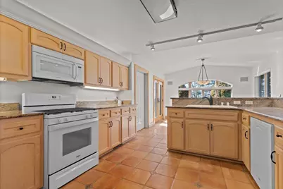 5820 E Waterford Rd, Hartford, WI 53027 - Photo 19