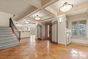 5820 E Waterford Rd, Hartford, WI 53027 - Photo 7