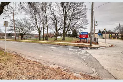 3459 S Kinnickinnic Ave, Milwaukee, WI 53207 - Photo 31