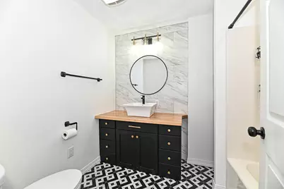 118 W Reservoir Ave, Milwaukee, WI 53212 - Photo 23