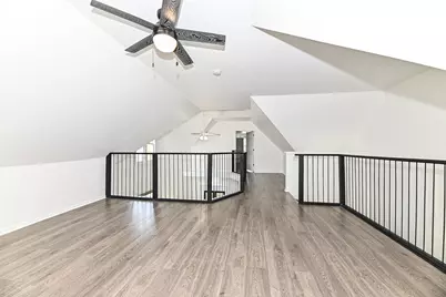 118 W Reservoir Ave, Milwaukee, WI 53212 - Photo 13