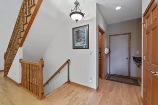 1117 E Sweetbriar Ln, Hartland, WI 53029 - Photo 15