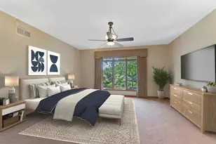 1117 E Sweetbriar Ln, Hartland, WI 53029 - Photo 17