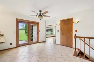 8896 S 51st St, Franklin, WI 53132 - Photo 9