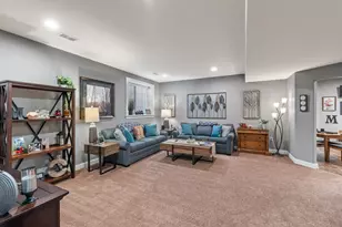 420 Cobblestone Ct, Slinger, WI 53086 - Photo 25