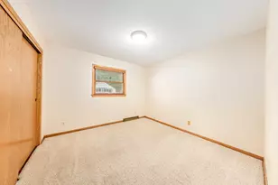 4212 N 95th St, Wauwatosa, WI 53222 - Photo 17