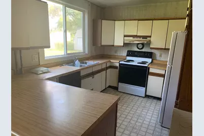 800 N Main St, Lake Mills, WI 53551 - Photo 9