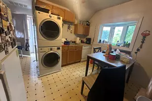 2835 W College Ave, Milwaukee, WI 53221 - Photo 11