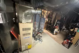 2835 W College Ave, Milwaukee, WI 53221 - Photo 9