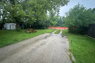 2835 W College Ave, Milwaukee, WI 53221 - Photo 17