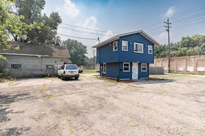 1225  60th St, Kenosha, WI 53140 - Photo 5