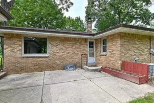 7388 S 46th St, Franklin, WI 53132 - Photo 17