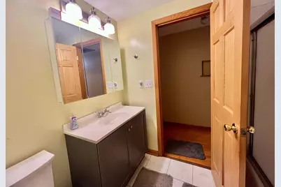 3239 S 121st St, West Allis, WI 53227 - Photo 23
