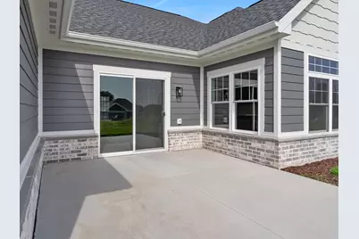 1339  Wolf Run, Manitowoc, WI 54220 - Photo 5
