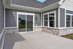 1339 Wolf Run, Manitowoc, WI 54220 - Photo 5