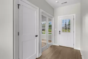 1339 Wolf Run, Manitowoc, WI 54220 - Photo 9